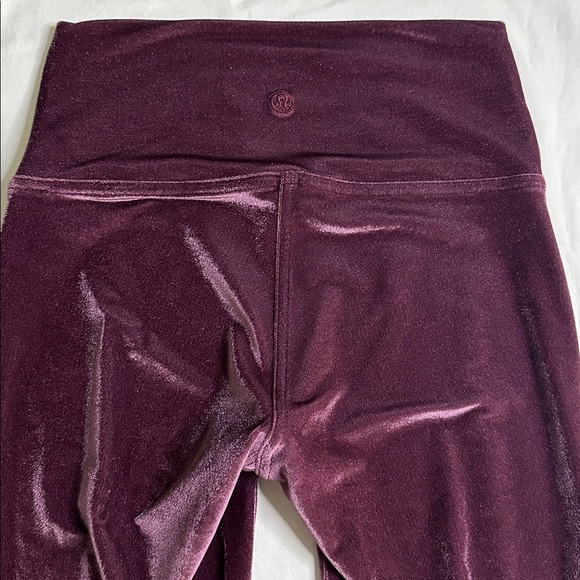 Lululemon Wunder Lounge High-Rise Tight 28" *Velvet Size 4 - Picture 4 of 10
